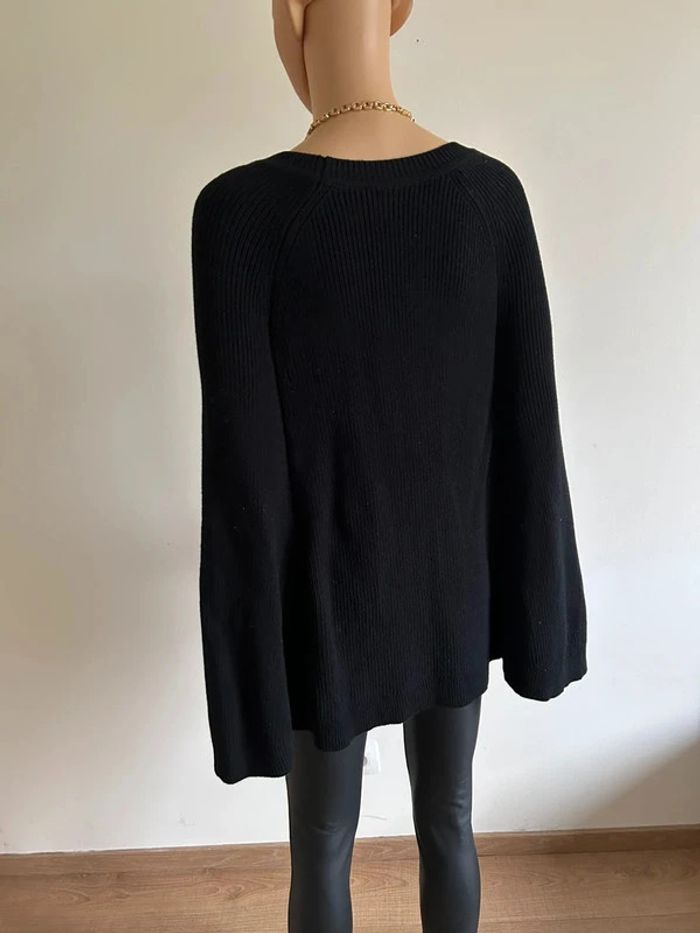 Poncho noir avec boutons dorés Morgan taille S jamais porté - photo numéro 8