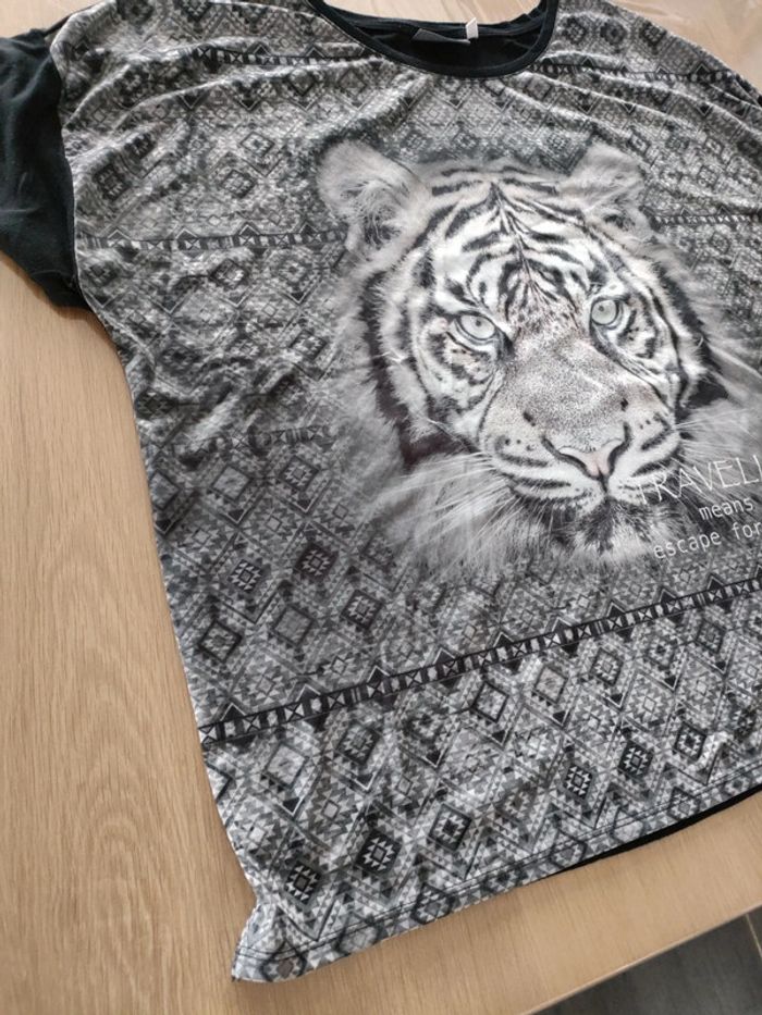 T-shirt large - photo numéro 3