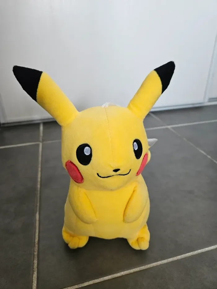 Lot de 4 Peluches Pokemon, Excellent État, Vraiment Comme neuves et très très propres - photo numéro 7