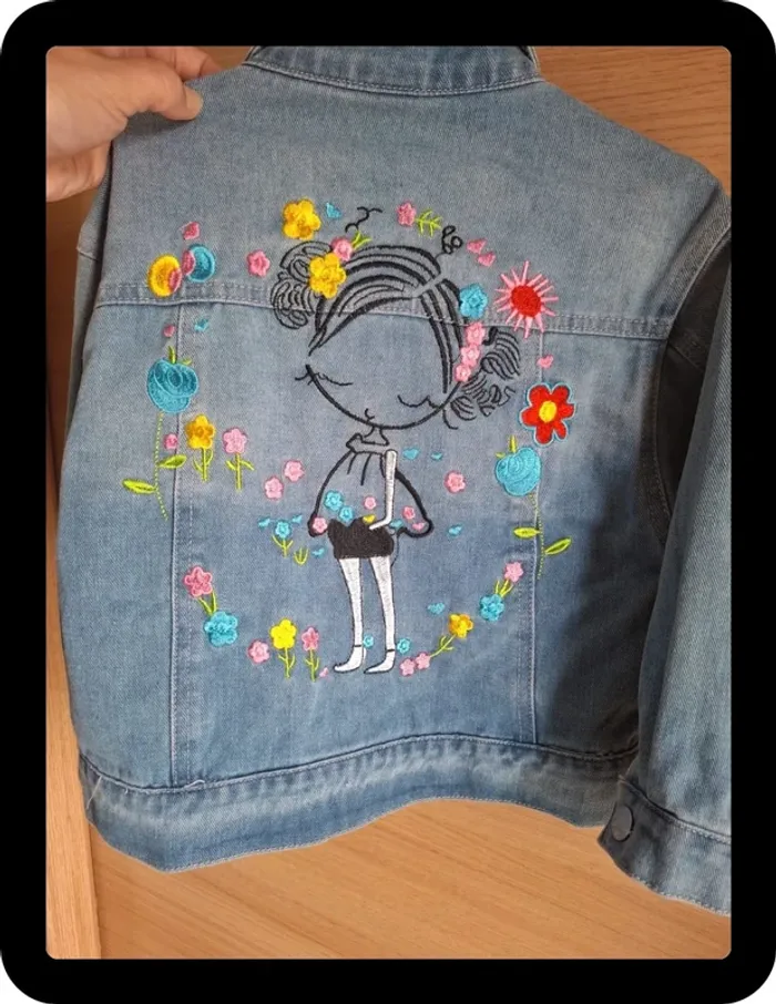Veste en jean's taille 4 ans - photo numéro 3