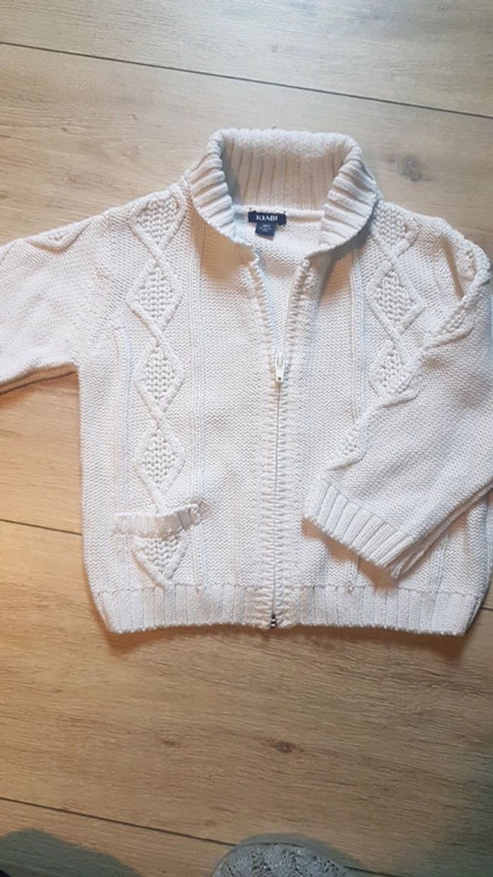 Gilet blanc cassé zippé 18 mois kiabi maille tressée