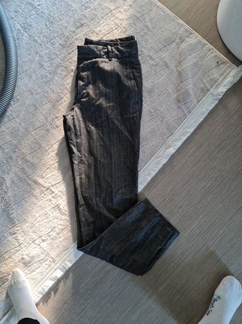 Pantalon zara à pince taille m assez chic