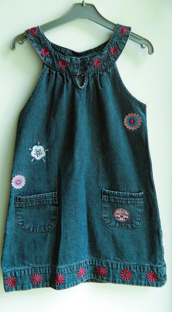 Robe en jeans T 8 ans "Influx"