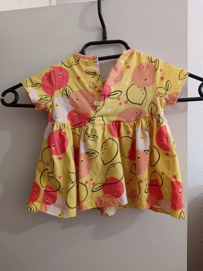 Robe jaune - photo numéro 2