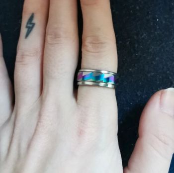 Bague en métal multicolore