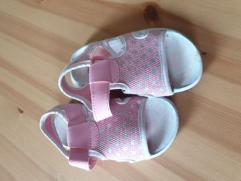 Sandales rose et blanche - Taille 22