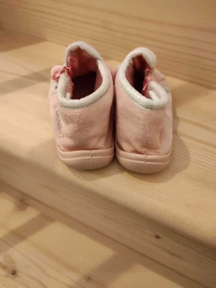 Chaussons fille 23 - photo numéro 2