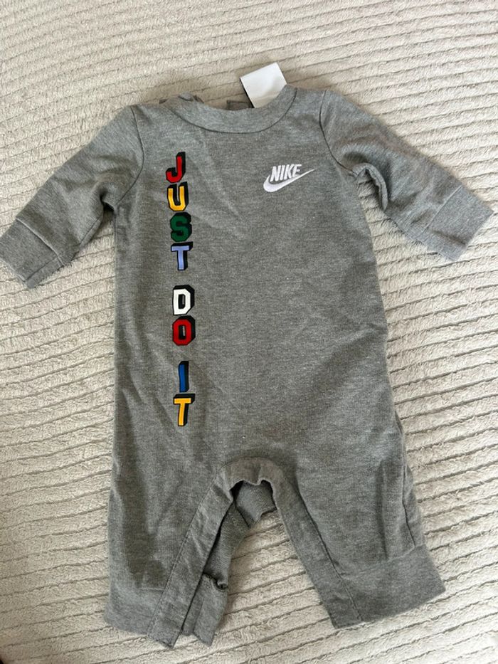 Combinaison Nike