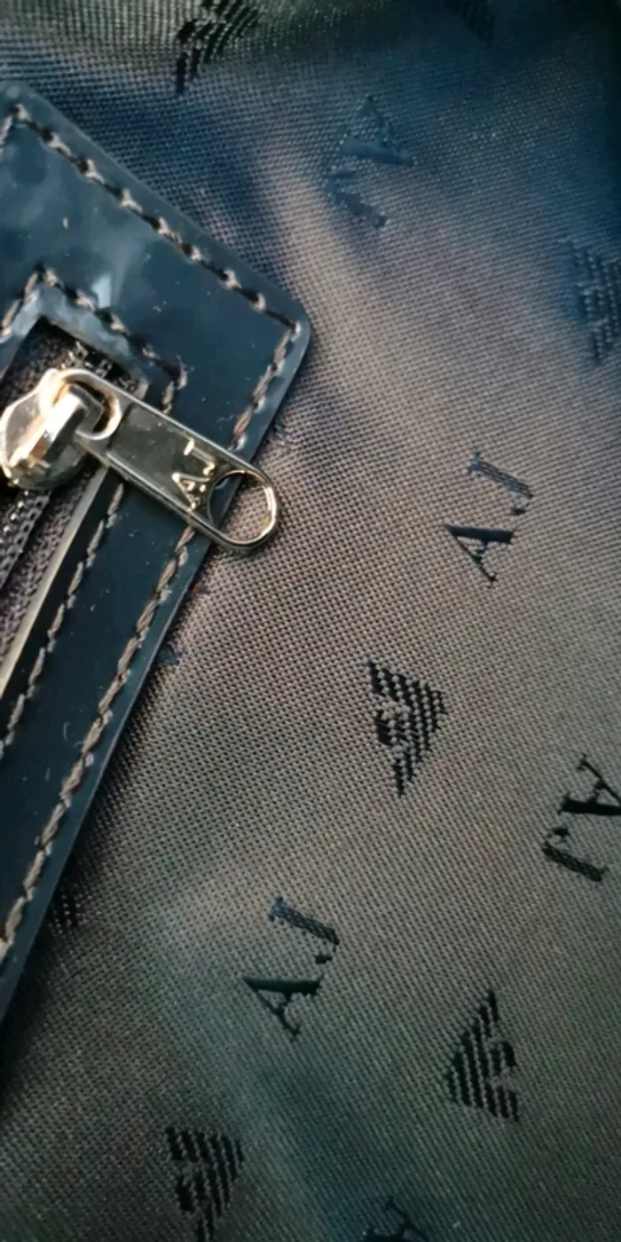 Sac vernis Armani jeans - photo numéro 6