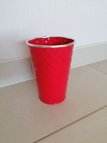 Vase rouge