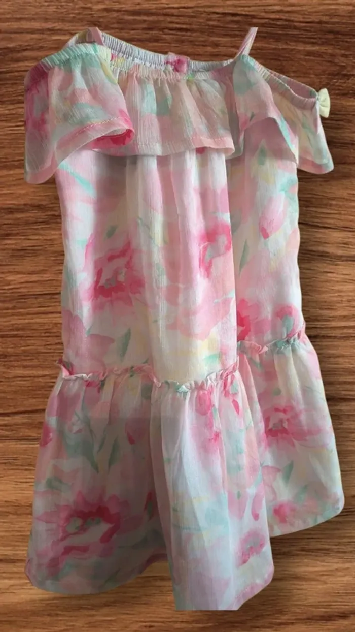 🌸 Robe d’été légère et fleurie – Taille 5 ans 🌸 - photo numéro 2