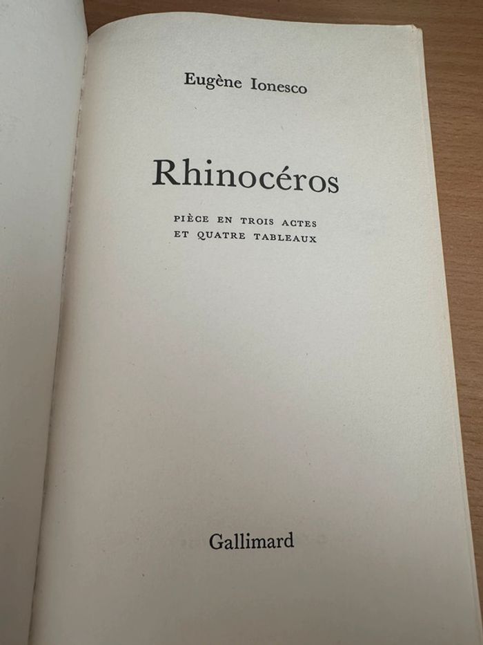 Lot de livre thème théâtre très bon état - photo numéro 12