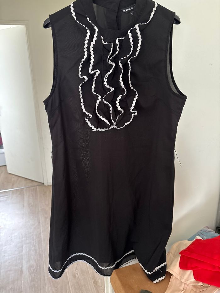 Robe courte transparente