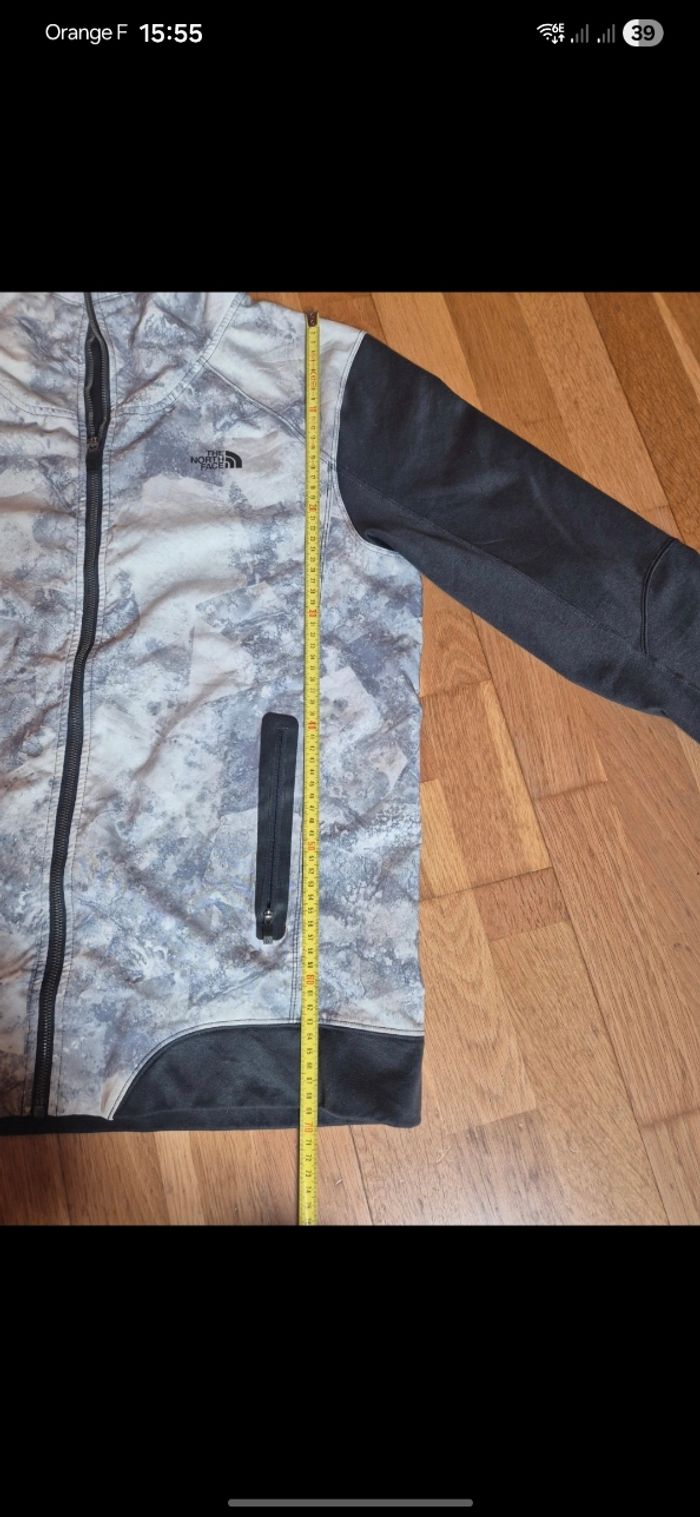 Veste à capuche streetwear/ The North Face/Très bon état - photo numéro 4