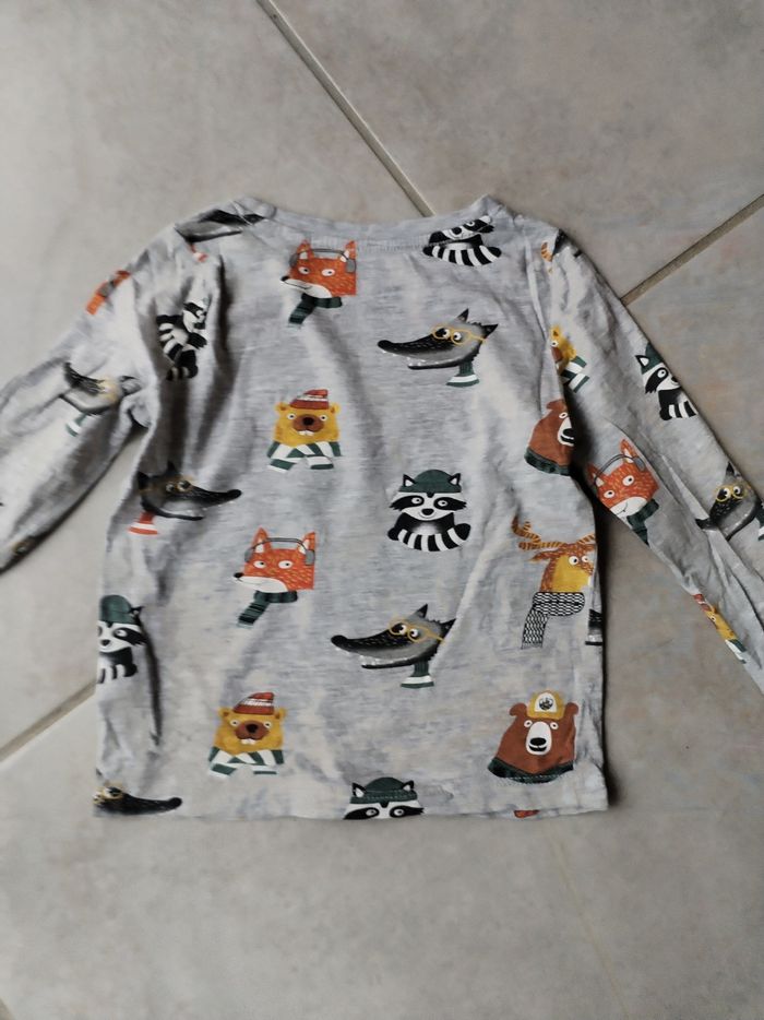 Tee-shirt C&A, taille 2-3 ans - photo numéro 2