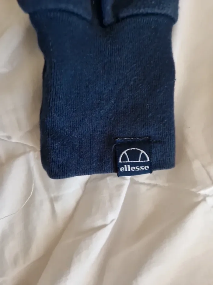 Sweat ellesse bleue - photo numéro 3