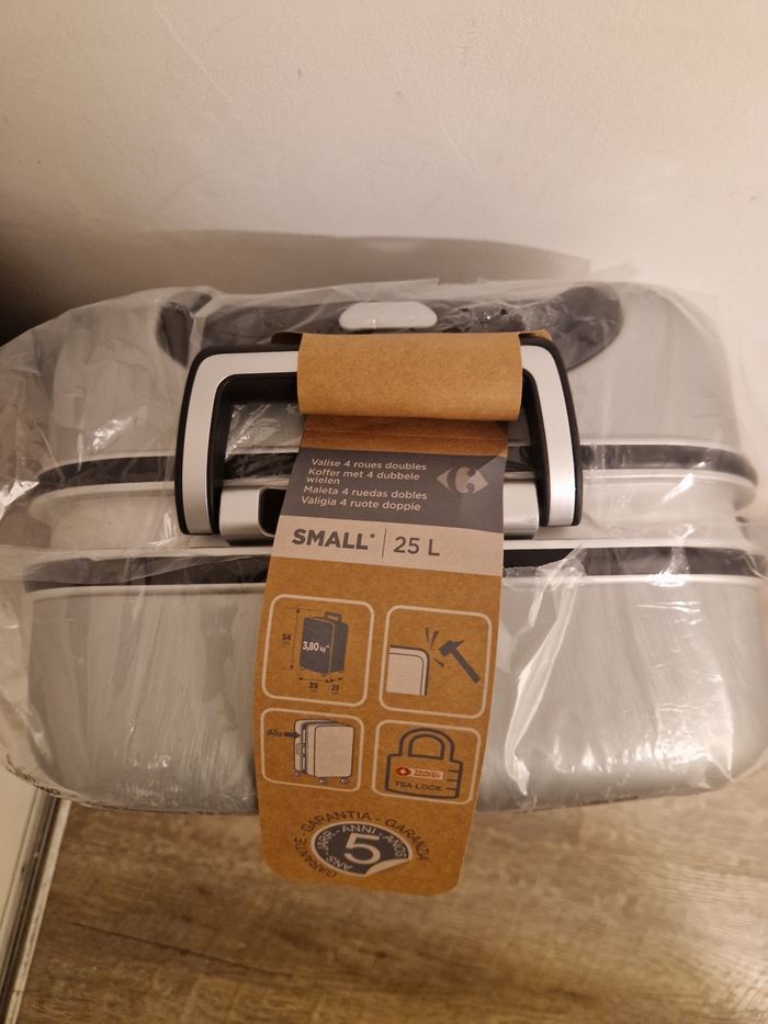 Valise - photo numéro 2