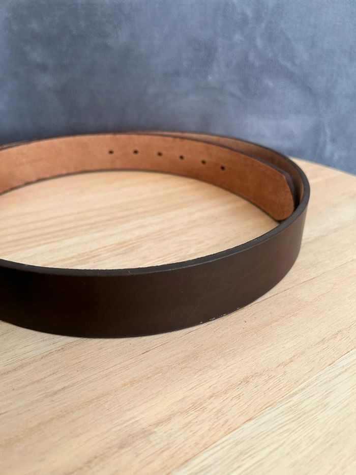 Ceinture véritable cuir neuve avec étiquette 115cm - photo numéro 2