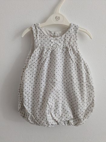 Robe blanche motif étoiles