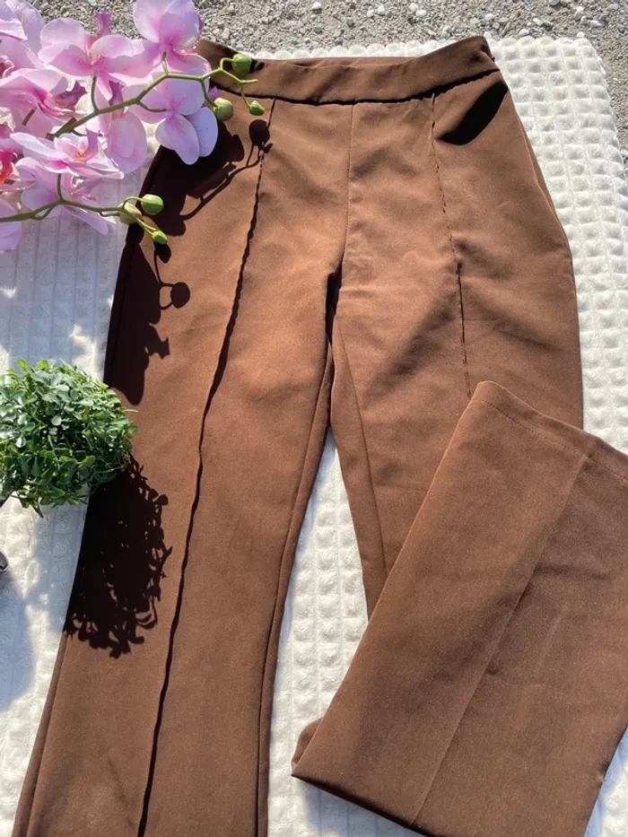Pantalon tailleur marron Tally Weijl – Taille S, coupe évasée