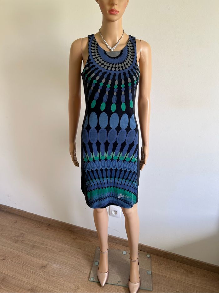 Robe grise et bleue sans manches Desigual taille XS bon état - photo numéro 3