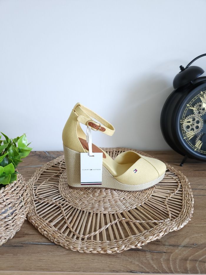 Espadrilles compensées à bride cheville en coton Meringue Tommy Hilfiger Pointure 40 - photo numéro 3