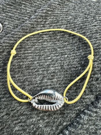 Bracelet cordon haine réglable coquillage Cauet argent acier inoxydable