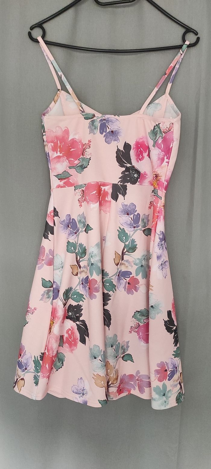Robe magnifique Boohoo - photo numéro 7