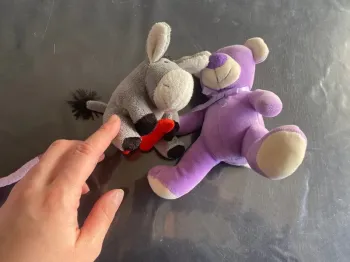 Lot 2 peluches doudous: nounours et âne