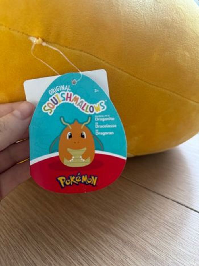 Pokémon Peluche Dracolosse Squishmallows 35cm Neuf avec étiquette - photo numéro 2