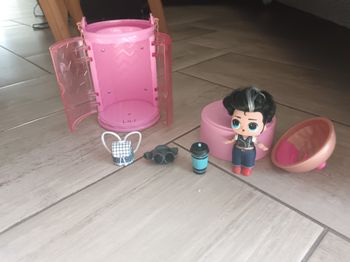 Poupée lol surprise