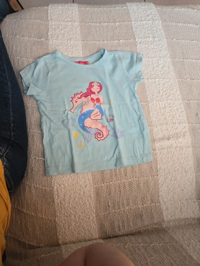 T-shirt taille 2 ans