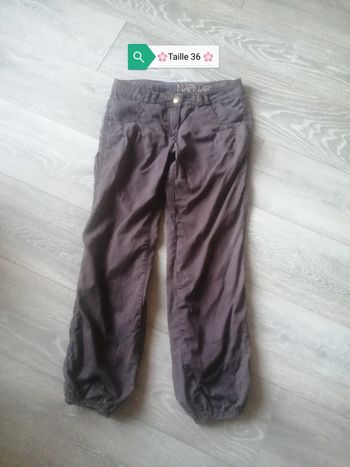 🌸Pantalon type sarouel marron aux bas de jambe resserré Taille 36 "NafNaf" 🌸