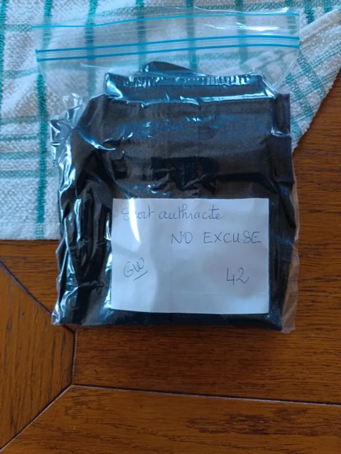 Short anthracite No Excuse 42 - photo numéro 9