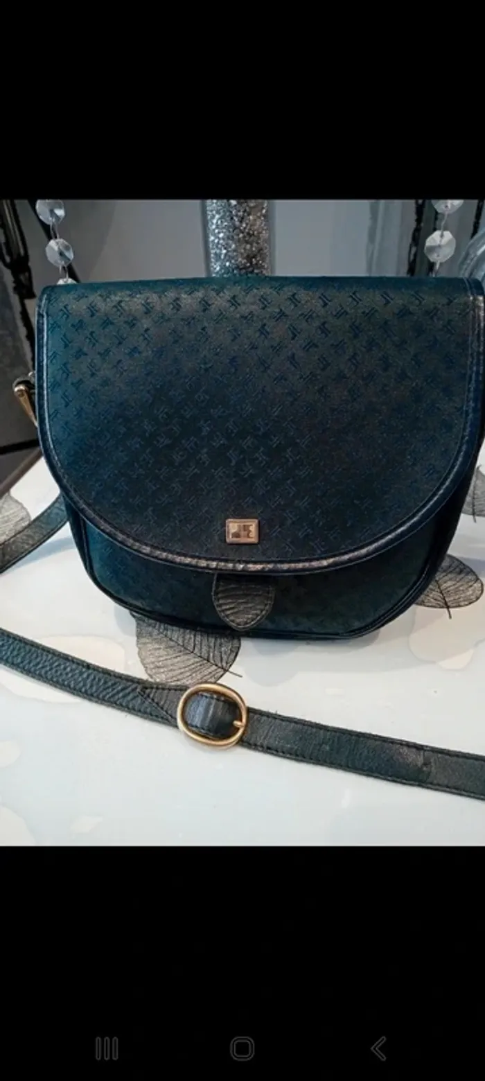 Sac à bandoulière vintage de la marque Jacques Estérel  une pièce à saisir - photo numéro 2