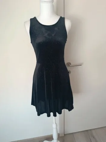 🖤 Robe patineuse noire scintillante – Influx – Taille XS