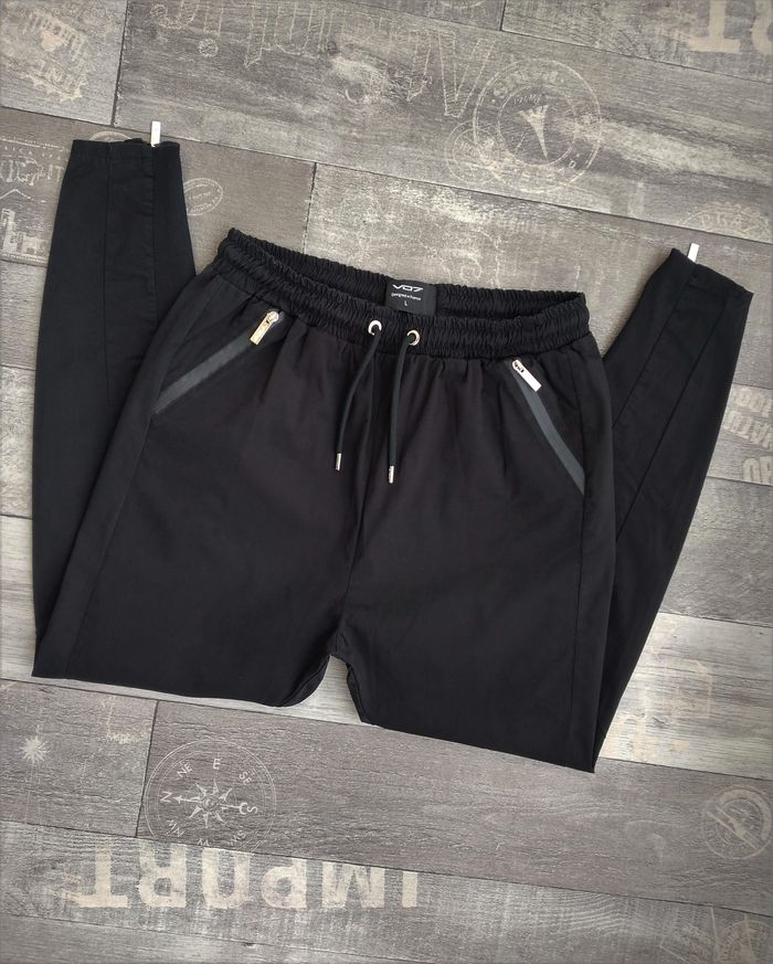 Pantalon / Jogging noir VO7 neuf
