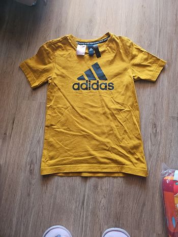 Authentique Tee-shirt de la marque Adidas