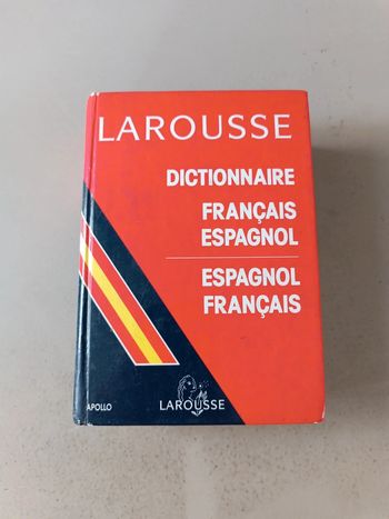 Larousse dictionnaire français-espagnol et espagnol - français