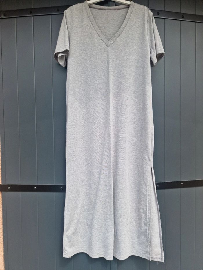 Robe longue t shirt grise fendue - photo numéro 2