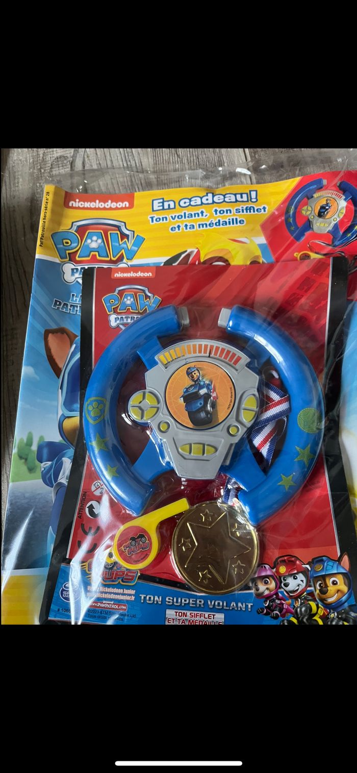 Livre avec jouet pat patrouille - photo numéro 6