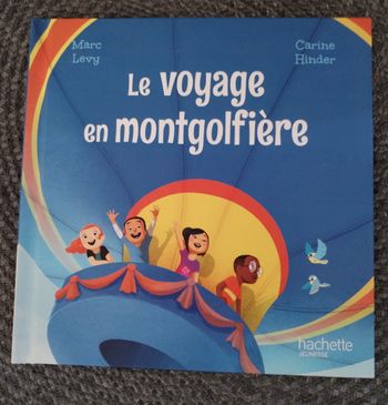 Livre "Le voyage en montgolfière" neuf