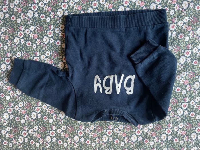 Lot de 4 pulls + 1 veste (6 mois) - photo numéro 5