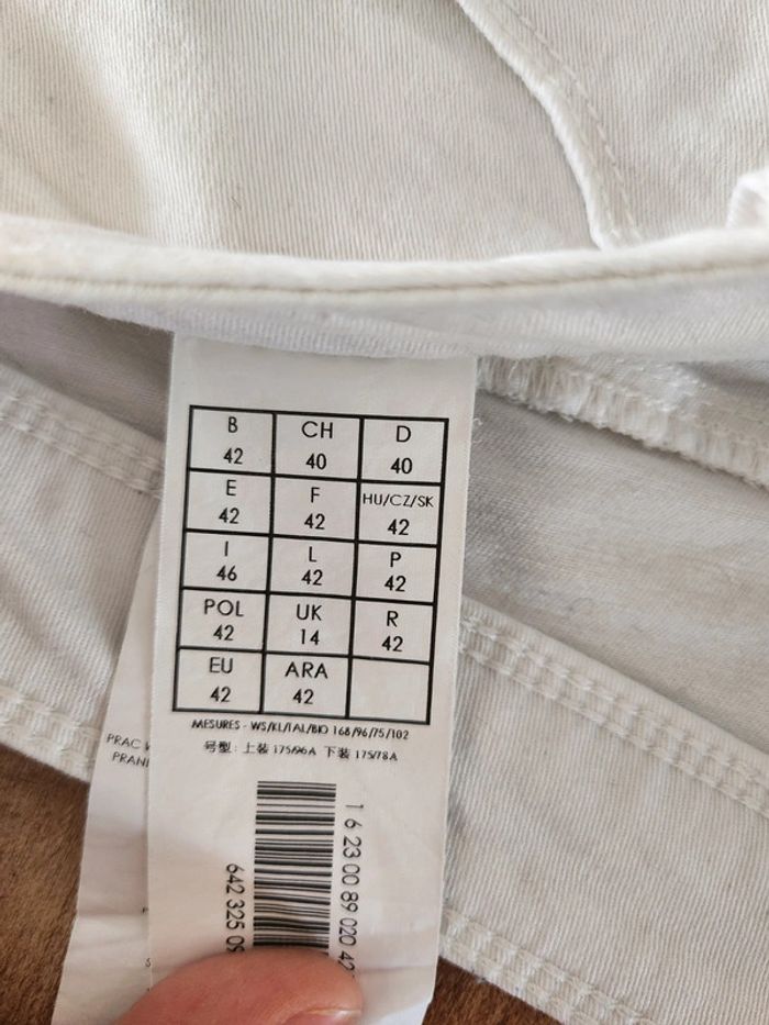 Short blanc promod taille 42 en excellent état coton et elasthane - photo numéro 4