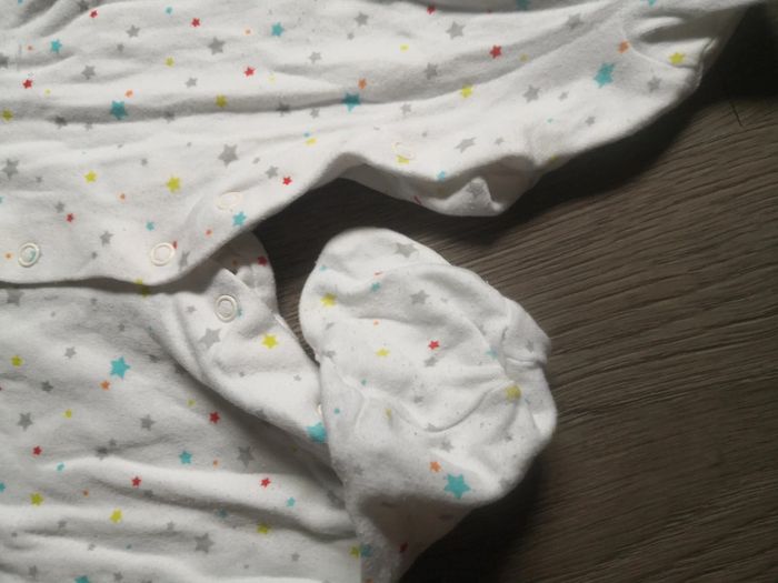 Pyjama fille 6 mois motif étoiles - photo numéro 5