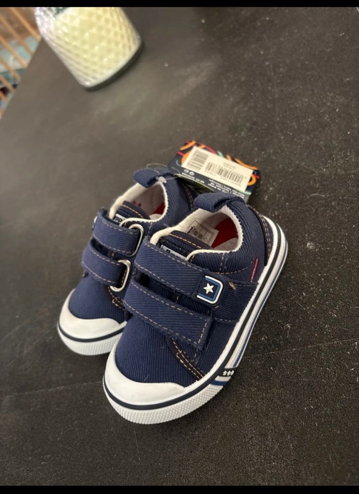 Chaussure bébé - photo numéro 3