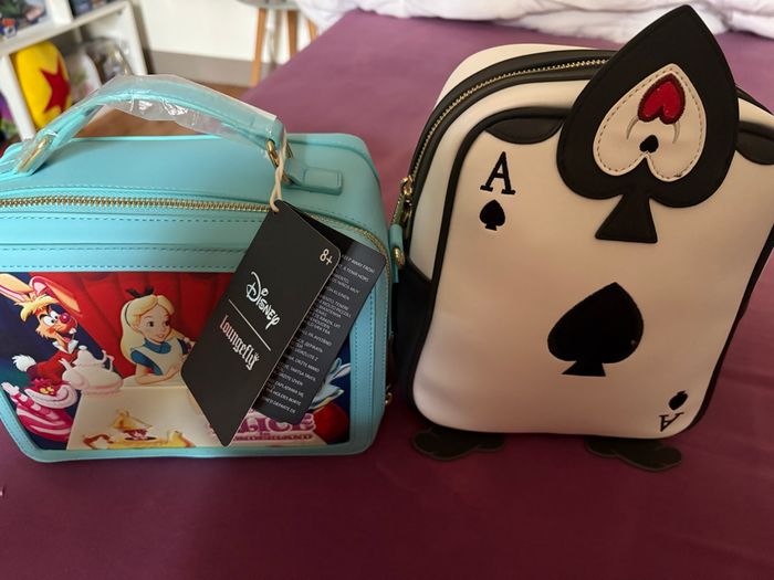 Loungefly Alice au pays des merveilles