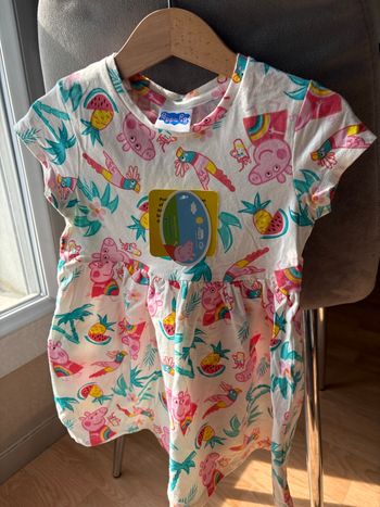 Robe Peppa Pig  neuve 2-3 ans 