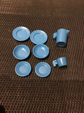 Playmobil lot vaisselle bleue 2 grandes assiettes 2 petites 2 creuses 1 broc 1 tasse maison cuisine