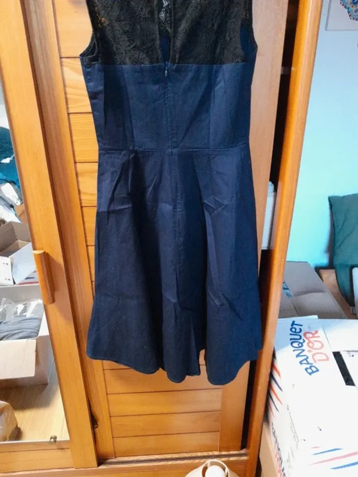 Robe évasée bleue et noir - photo numéro 2